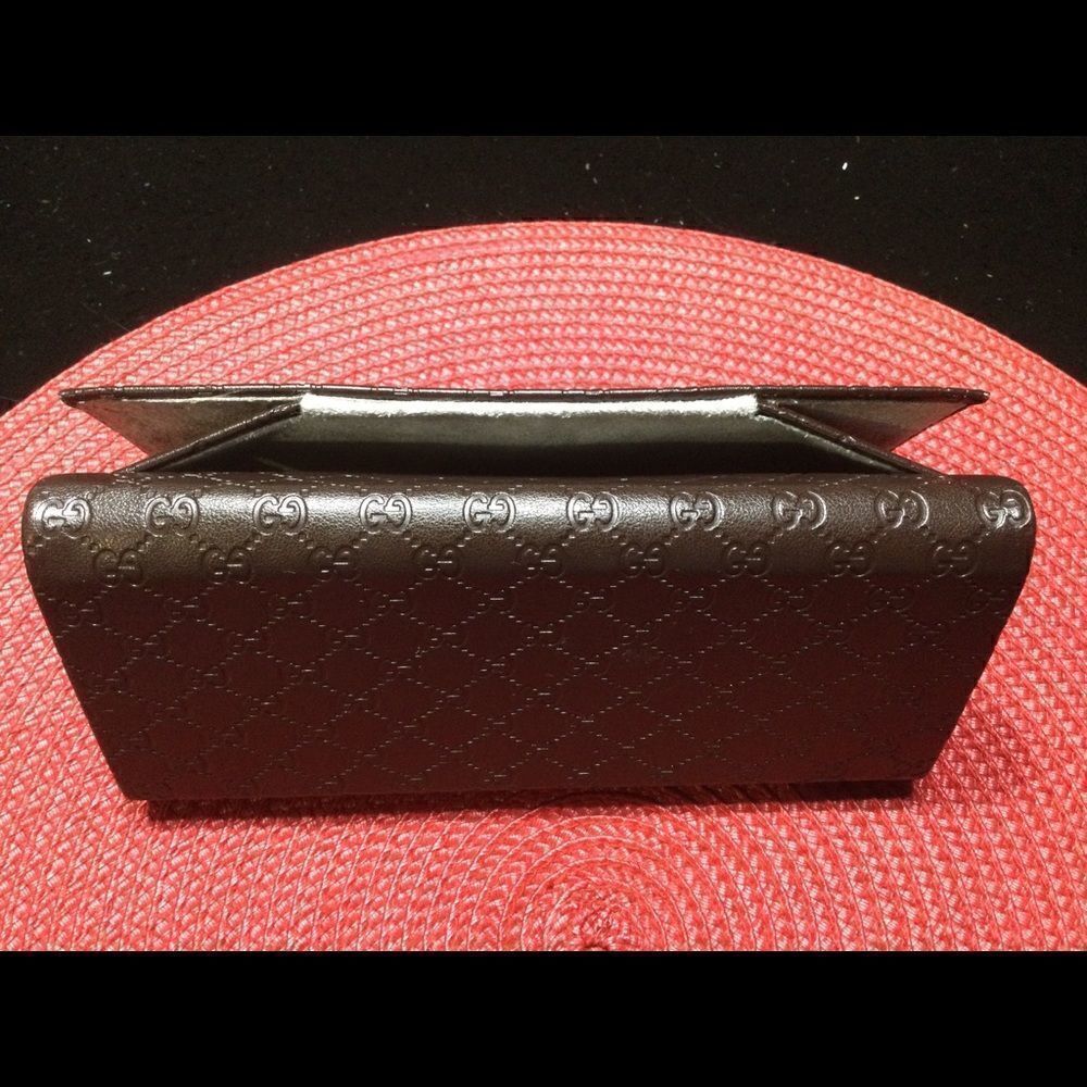 GUCCI Eyeglasses Case - Picture 8 of 9